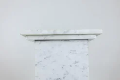 Pamono 20th Century Art Deco Columns in White Marble, Set of 2><noscript><img width=