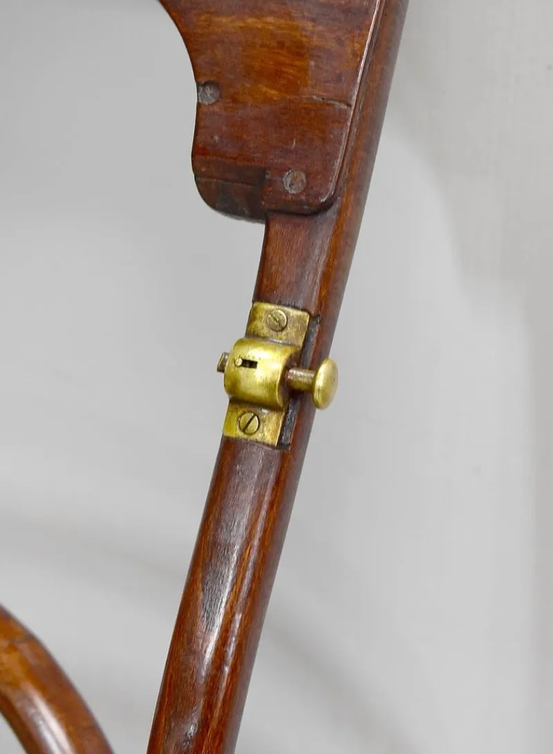Hot Pamono 20th Century Baby High Chair from Thonet