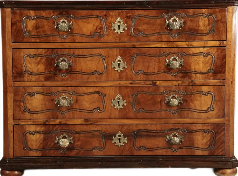 Pamono 18th Century Baroque Chest of Drawers in Walnut, 1750s> Dressers, Commodes & Chests