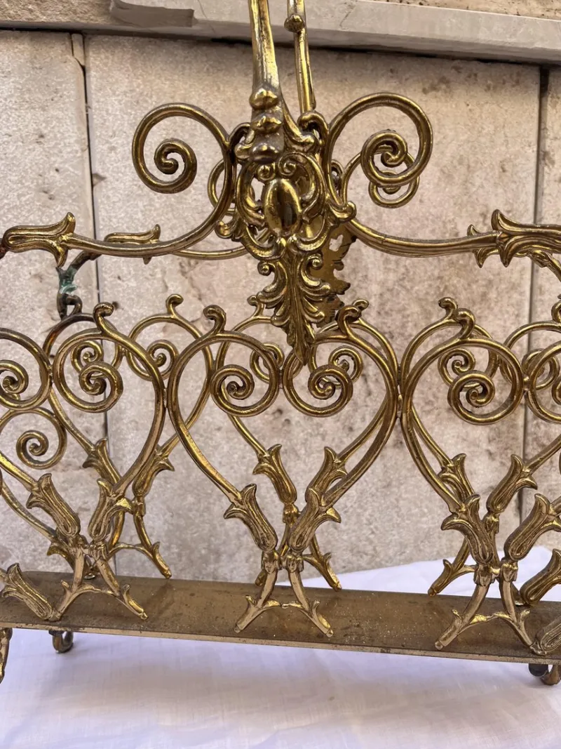Outlet Pamono 20th Century Baroque Italian Magazine Rack in Brass, 1890s