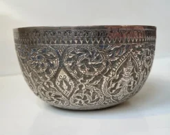 Hot Pamono 19th Century Buddhist Singing Bowl in Repousse Silver, Set of 2