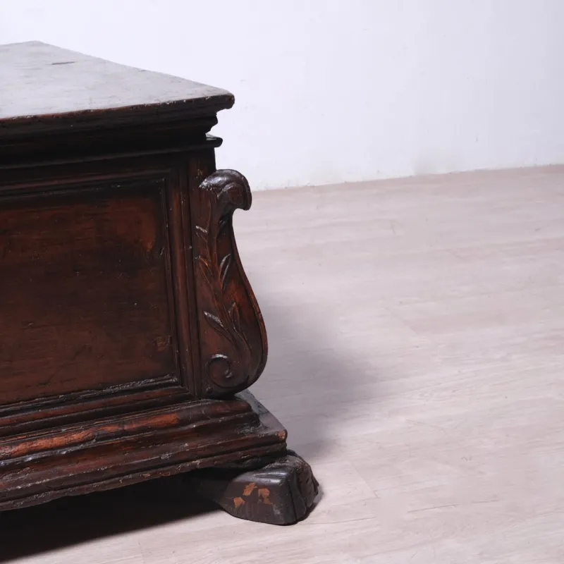 Hot Pamono 17th Century Carved Walnut Chest, Italy, 1890s