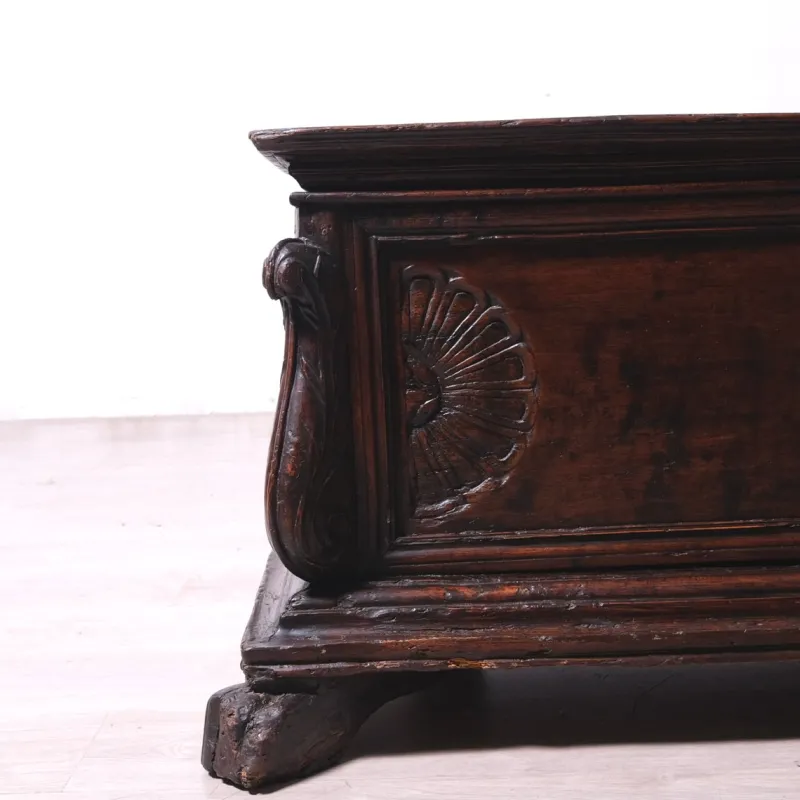 Hot Pamono 17th Century Carved Walnut Chest, Italy, 1890s