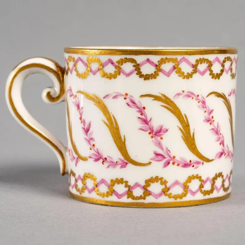 Pamono 18th Century Coffee Cup in Porcelain of Sevres> Coffee & Tea Service