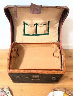 Pamono 19th Century Domed Travel Trunk><noscript><img width=
