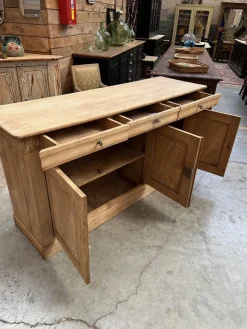 Sale Pamono 19th Century Elm Sideboard