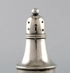 Pamono 19th Century English Silver Pepper Shaker> Salt & Pepper Shakers