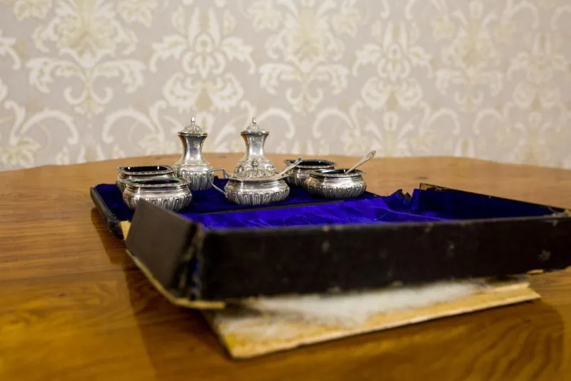 Pamono 19th Century English Silver Set, 1890s, Set of 7> Salt & Pepper Shakers