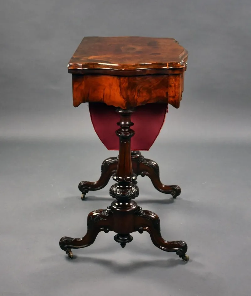 Outlet Pamono 19th Century English Victorian Burr Walnut Games Table, 1860s