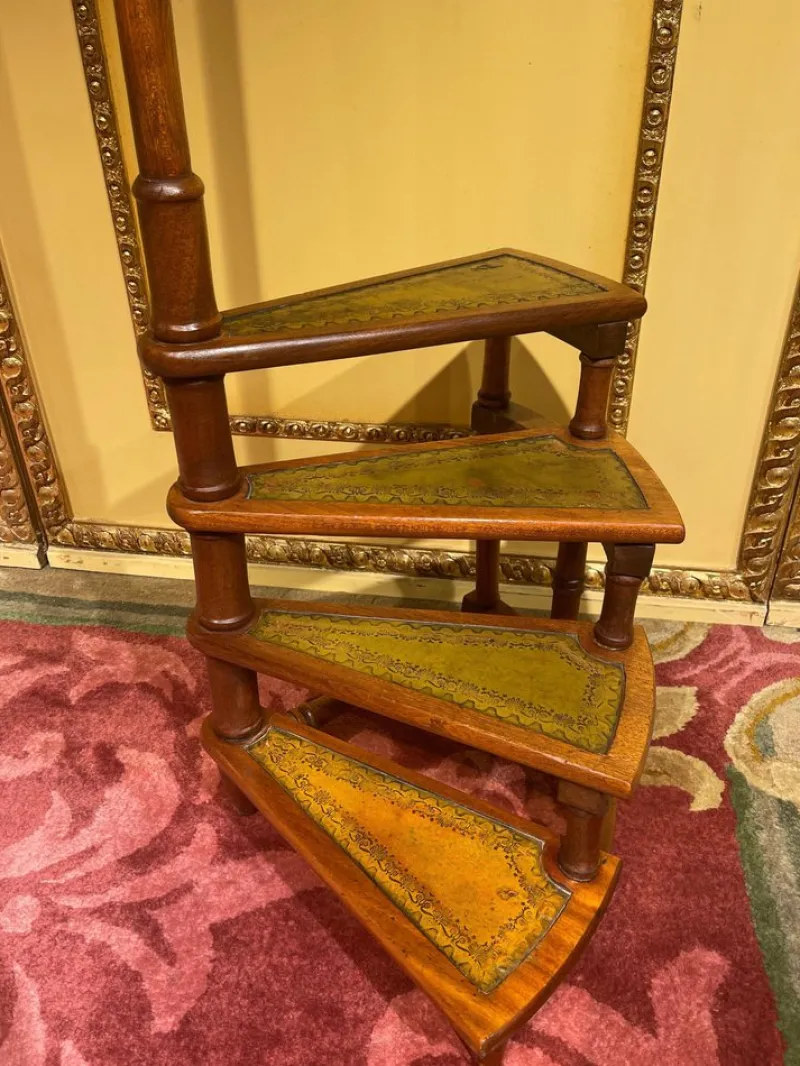 Pamono 20th Century English Victorian Leather Library Steps or Stepladder> Architectural Elements