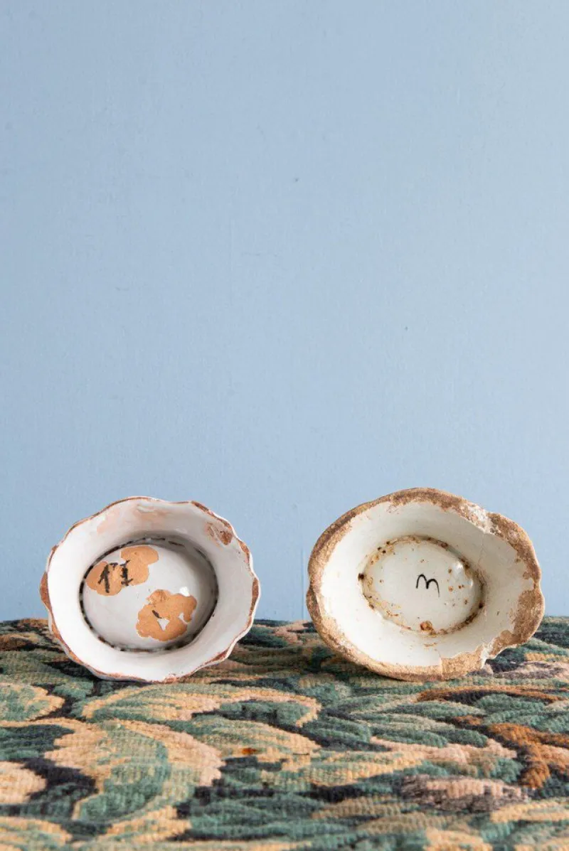 Pamono 18th Century Floral Salt Pigs from Rouen Faience, Set of 2> Salt & Pepper Shakers