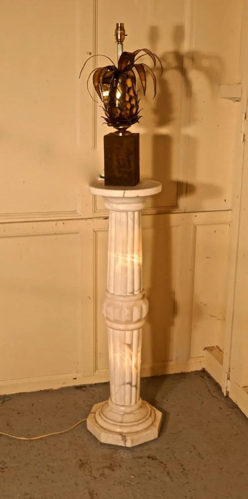 Pamono 19th Century French Marble Illuminated White Marble Torchere Column, 1890s