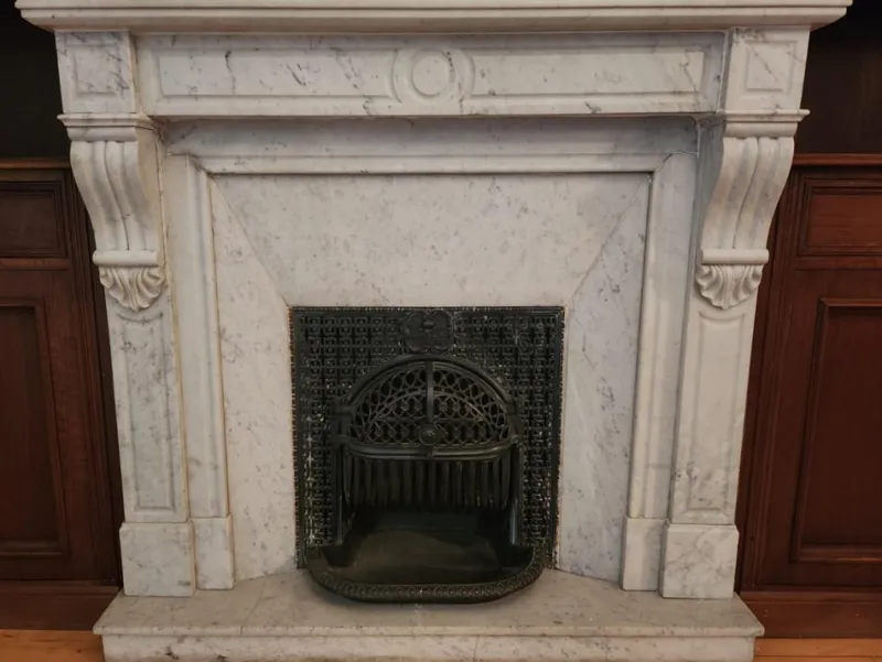 Pamono 19th Century French Marble Fireplace, 1860s> Fireplaces And Mantels