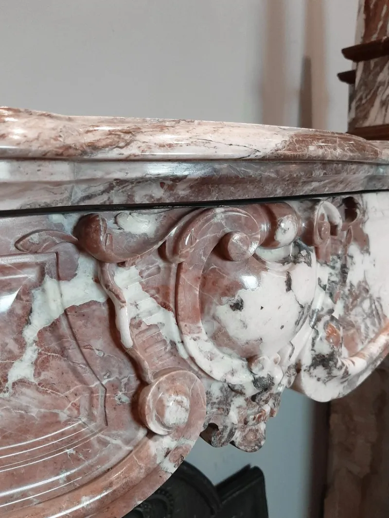 Outlet Pamono 19th Century French Pink Marble Mantelpiece
