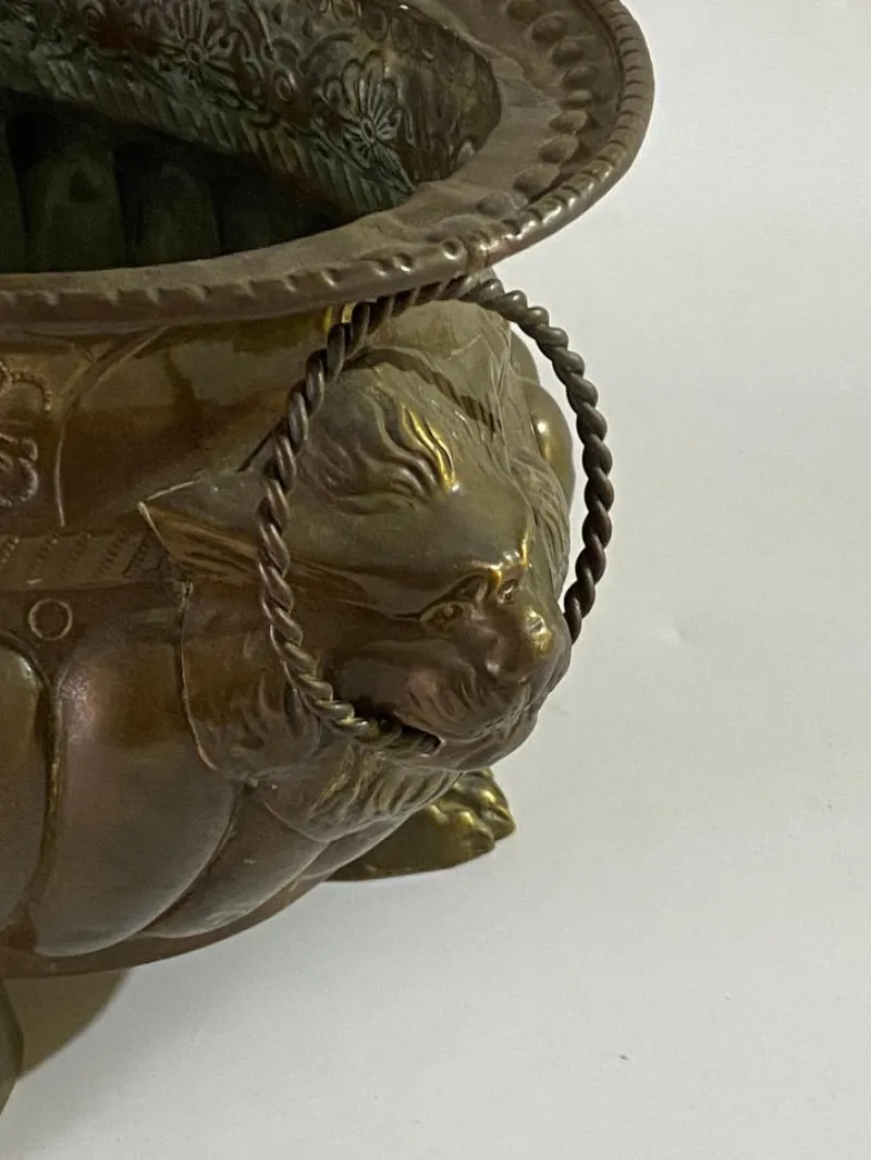 Pamono 19th Century French Polished Brass Jardiniere with Lions Ring Handles> Ice Buckets & Wine Coolers