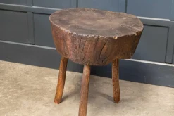 Sale Pamono ​19th Century French Provincial Rustic Elm Chopping Block Table