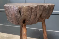Sale Pamono ​19th Century French Provincial Rustic Elm Chopping Block Table