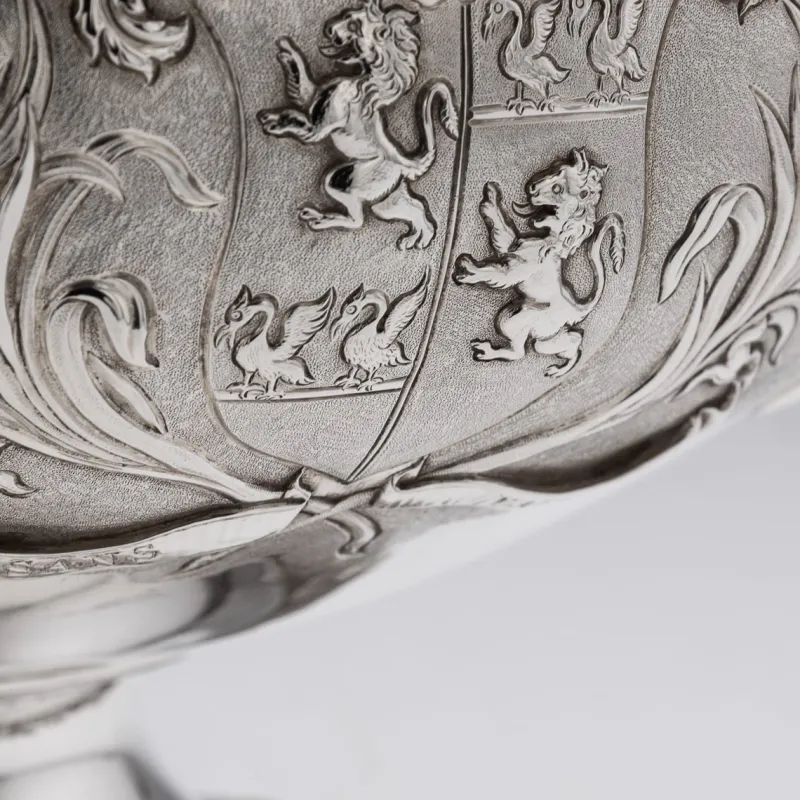 Pamono 19th Century Georgian Silver Magnificent Soup Tureen, Birmingham, 1827> Serving Dishes