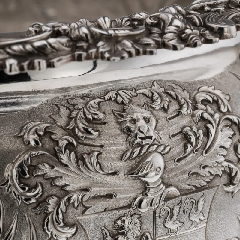 Pamono 19th Century Georgian Silver Magnificent Soup Tureen, Birmingham, 1827> Serving Dishes