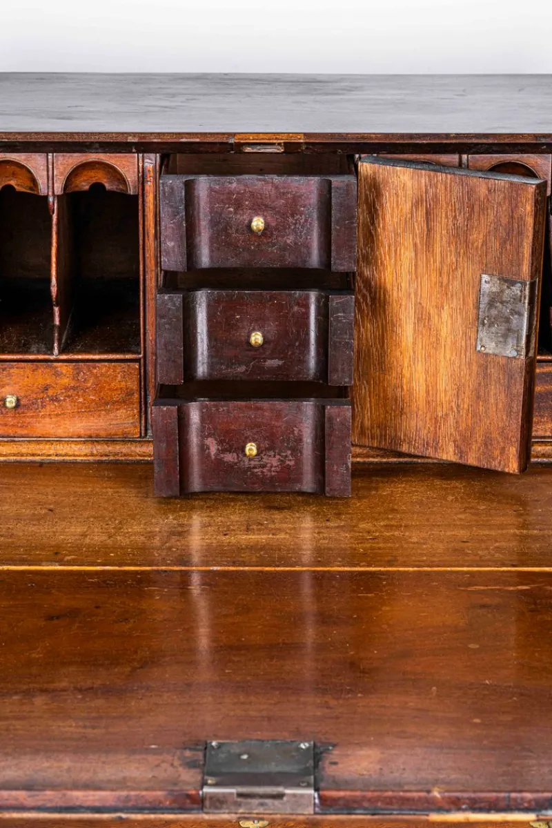 Hot Pamono 18th Century Georgian Walnut Bureau Secretary