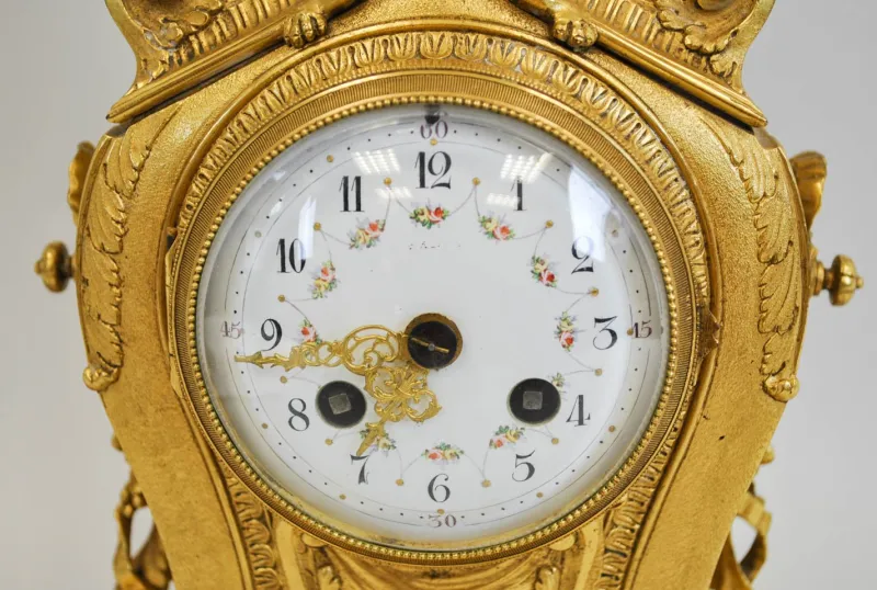 Best Pamono 19th Century Gilt Bronze Clock