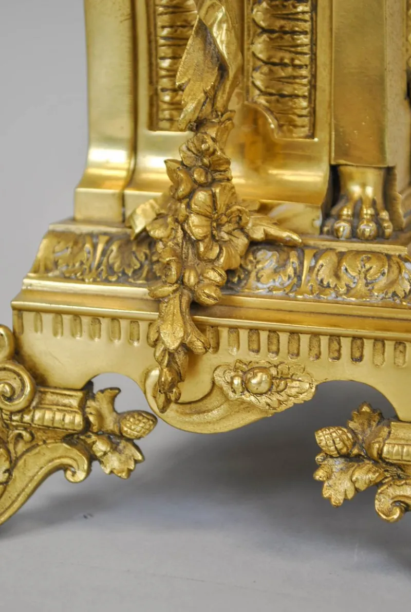 Best Pamono 19th Century Gilt Bronze Clock