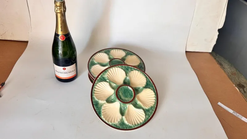 New Pamono 19th Century Green, White & Brown Glaze Majolica Oyster Plates, Set of 4