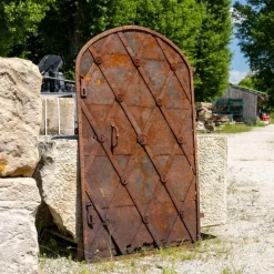 Discount Pamono 19th Century Iron Door with Arched Finish
