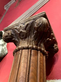Pamono 19th Century Italian Architectural Corinthian Wood Columns on Sandstone Plinths, Set of 2><noscript><img width=