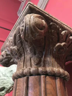 Pamono 19th Century Italian Architectural Corinthian Wood Columns on Sandstone Plinths, Set of 2><noscript><img width=