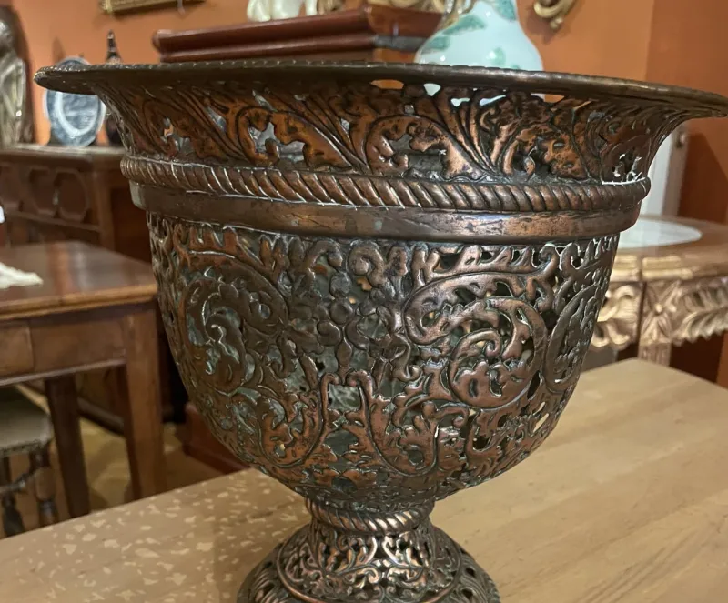 Pamono 17th Century Italian Chased Bronze Urn> Bowls