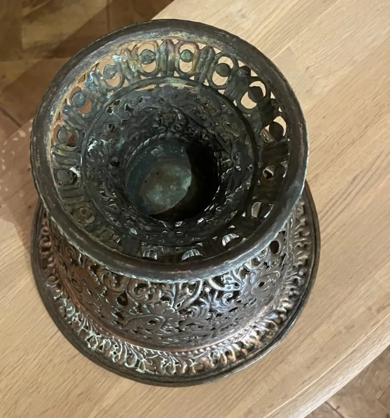 Pamono 17th Century Italian Chased Bronze Urn> Bowls