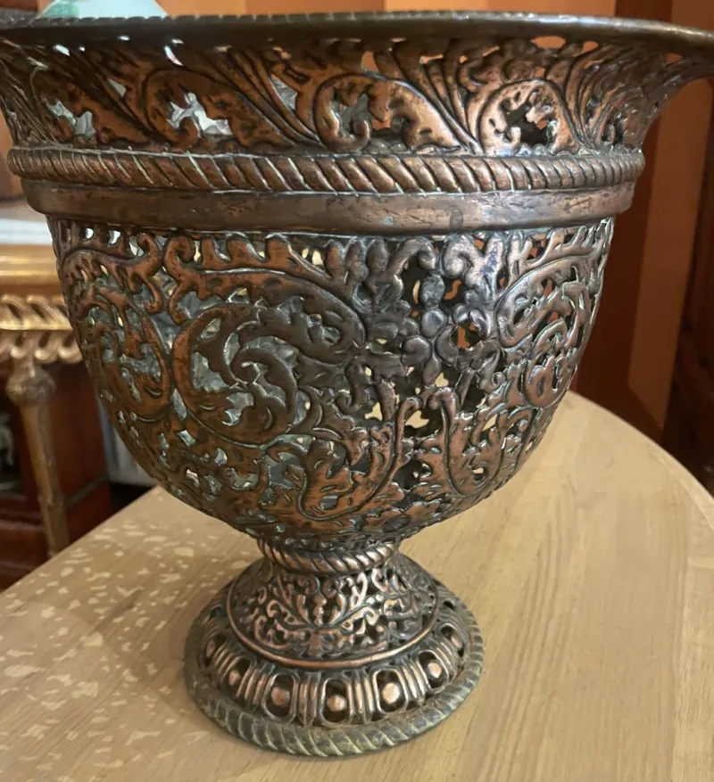 Pamono 17th Century Italian Chased Bronze Urn> Bowls