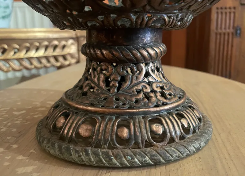 Pamono 17th Century Italian Chased Bronze Urn> Bowls