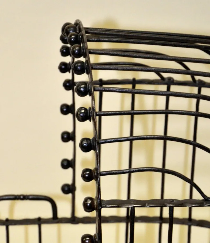 Pamono 17th Century Italian Iron and Bronze Cradle> Children's Chairs