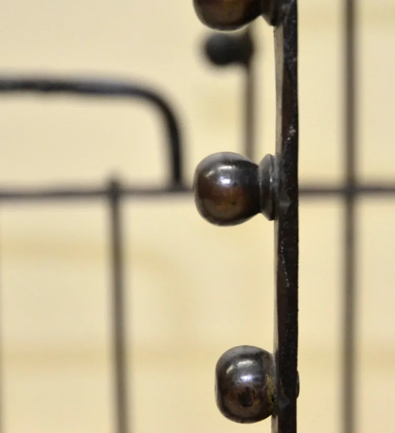Pamono 17th Century Italian Iron and Bronze Cradle> Children's Chairs