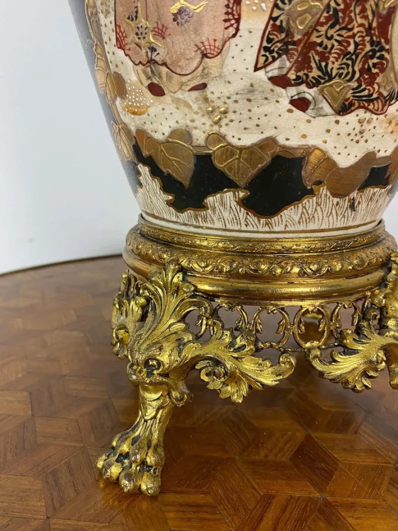 Pamono 19th Century Japan Satsuma Porcelain Vase and Golden Metal, 1870s> Vases