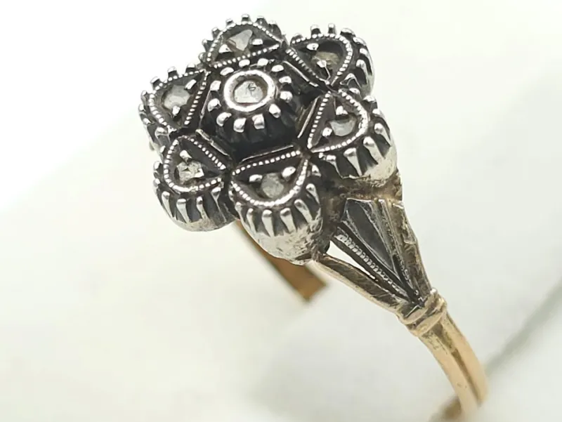 New Pamono 19th Century 19.2-Karat Gold Ring with Natural Diamonds