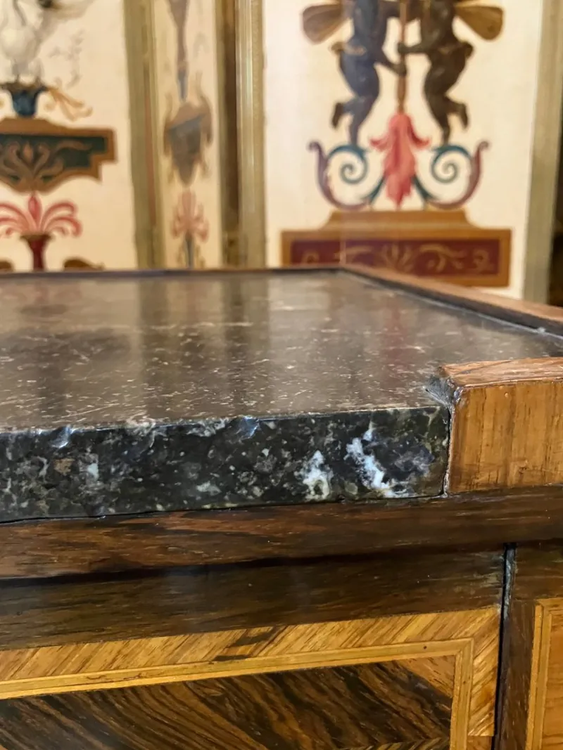 Pamono 18th Century Louis XVI Italian Nightstands Cabinets with Marble Top, Marquetry, 1780, Set of 2> Dressers, Commodes & Chests
