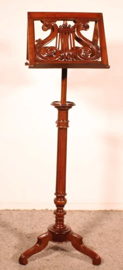 Sale Pamono 19th Century Mahogany Lectern