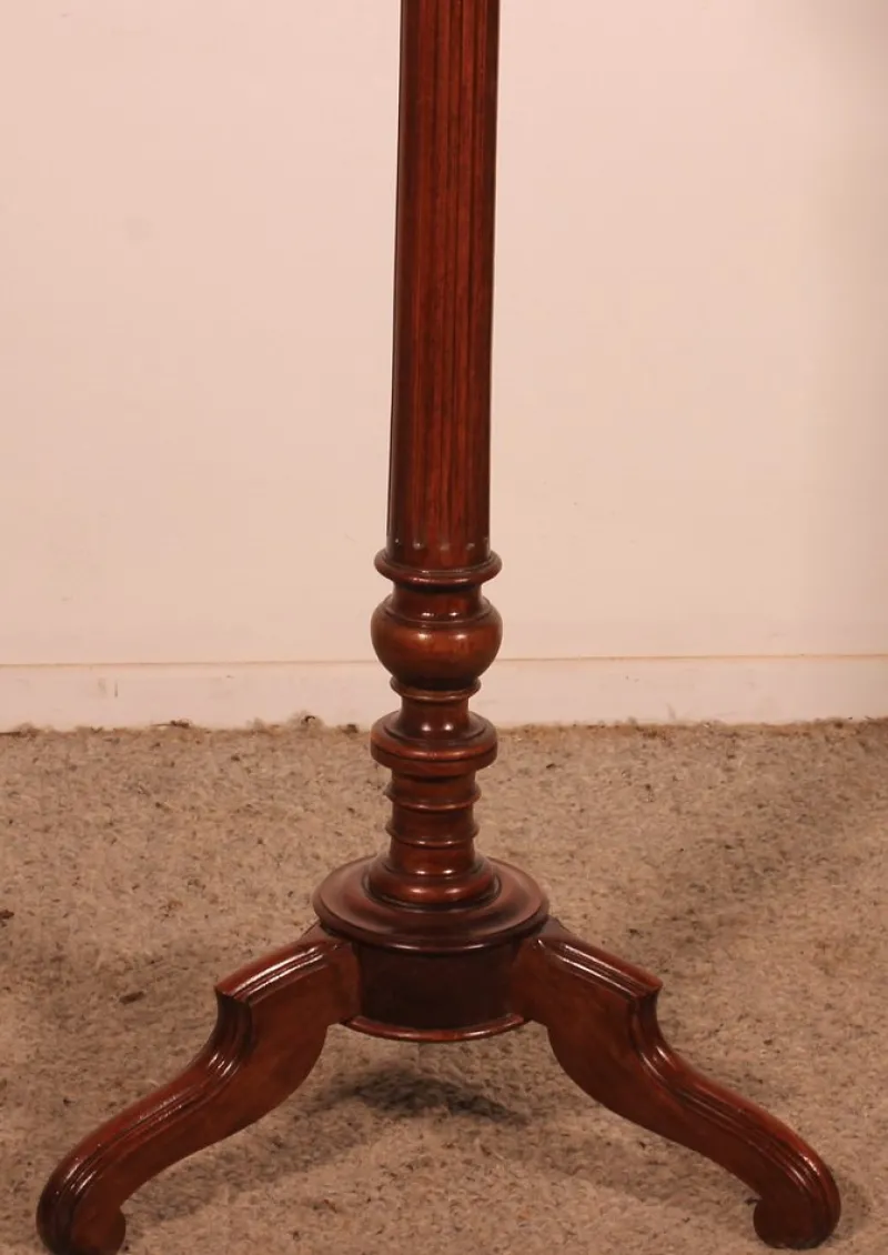 Sale Pamono 19th Century Mahogany Lectern