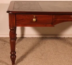 Pamono 19th Century Mahogany Two-Drawer Desk><noscript><img width=