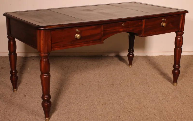 Pamono 19th Century Mahogany Two-Drawer Desk> Desks