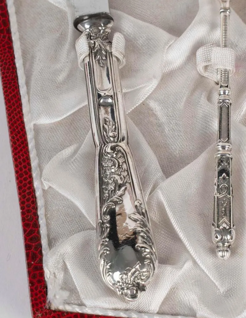 Pamono 19th Century Napoleon III Childrens Silver-Plated Cutlery Set> Cutlery & Serving Utensils