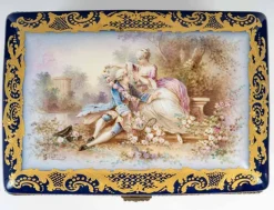 Outlet Pamono 19th Century Napoleon III Porcelain Box with Gilt Brass Mounting from Sèvres