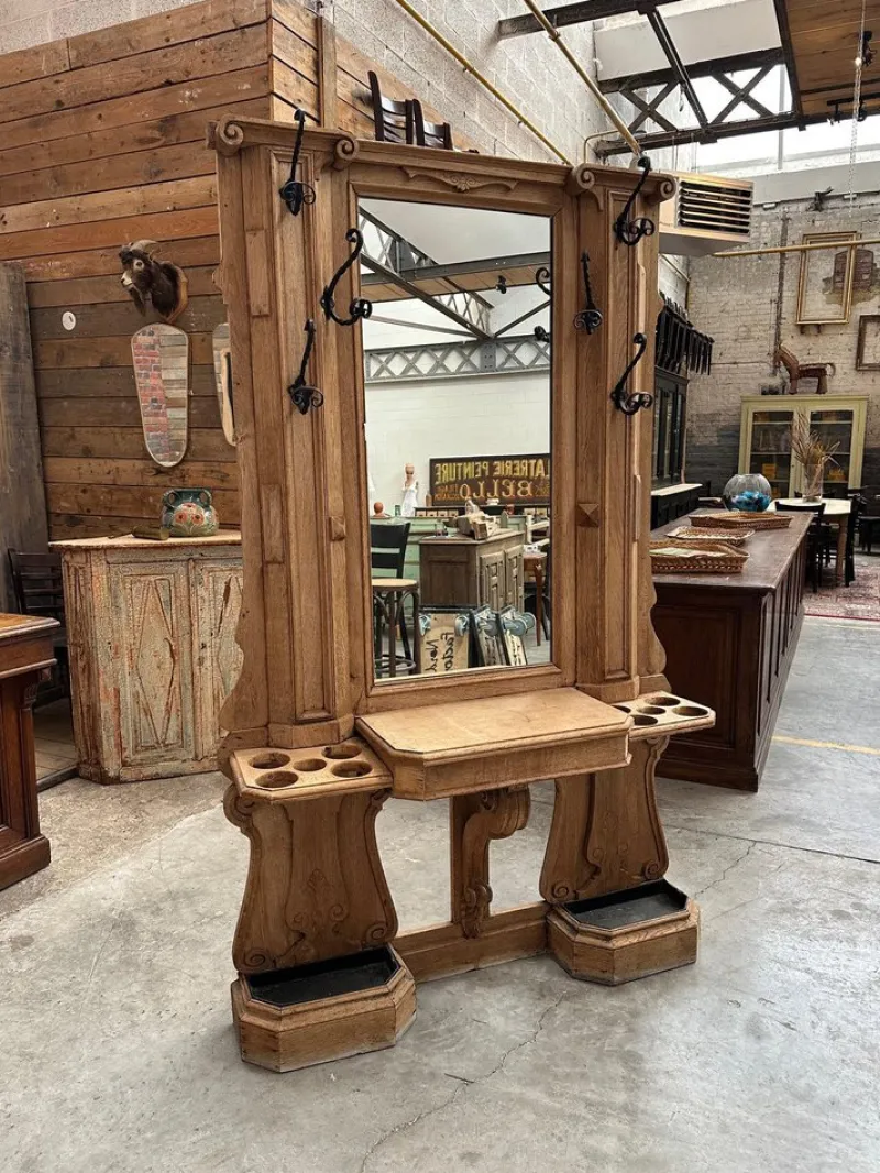 Pamono 19th Century Oak Entrance Checkroom> Racks, Hooks & Valets