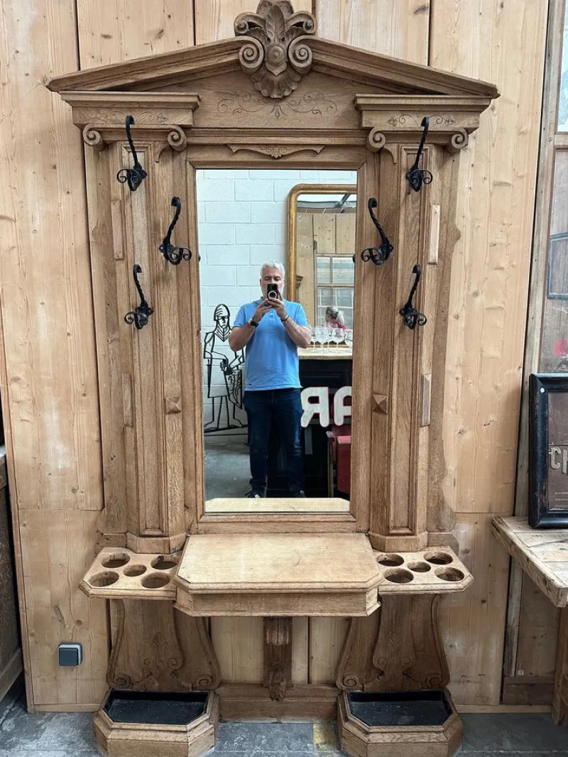 Pamono 19th Century Oak Entrance Checkroom> Racks, Hooks & Valets