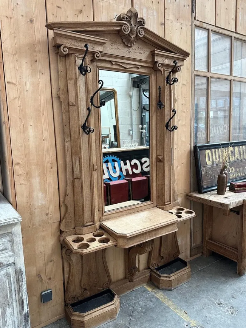 Pamono 19th Century Oak Entrance Checkroom> Racks, Hooks & Valets
