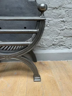 Best Pamono 19th Century Regency Style English Fire Grate in Polished Cast Iron