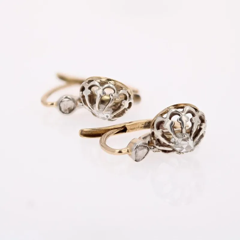 Pamono 20th Century Rose Cut Diamonds 18 Karat Yellow Gold Lever Back Earrings, 1890s, Set of 2